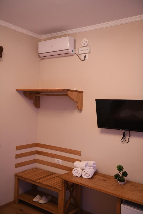 Guesthouse Leo Berat Luaran gambar